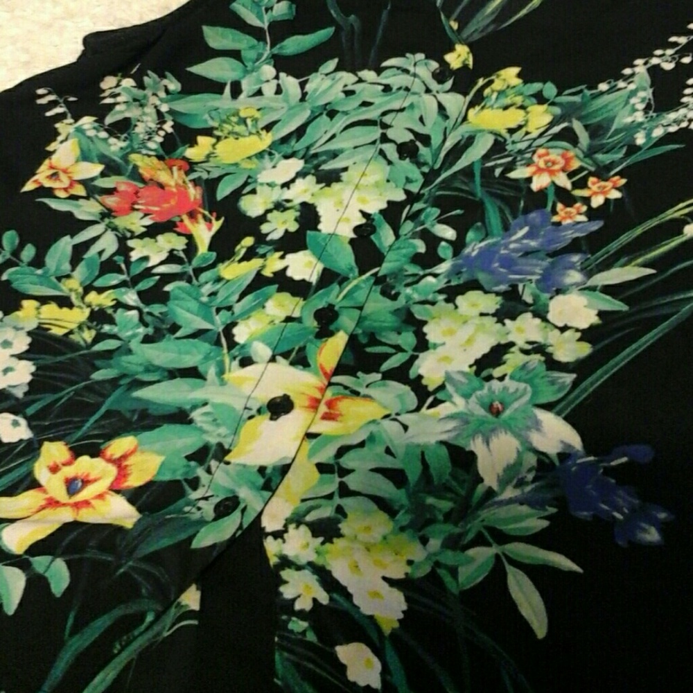 Shirt - Picture 2 of 2